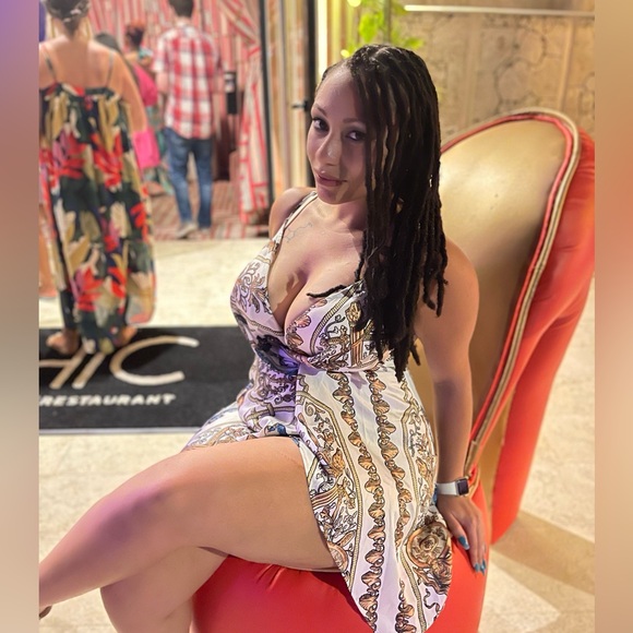 Meet your Posher, Natalie - Picture 1 of 1